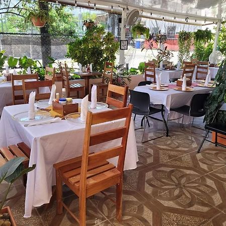 Saint Charles Inn, Belize Central America Пунта-Горда Экстерьер фото